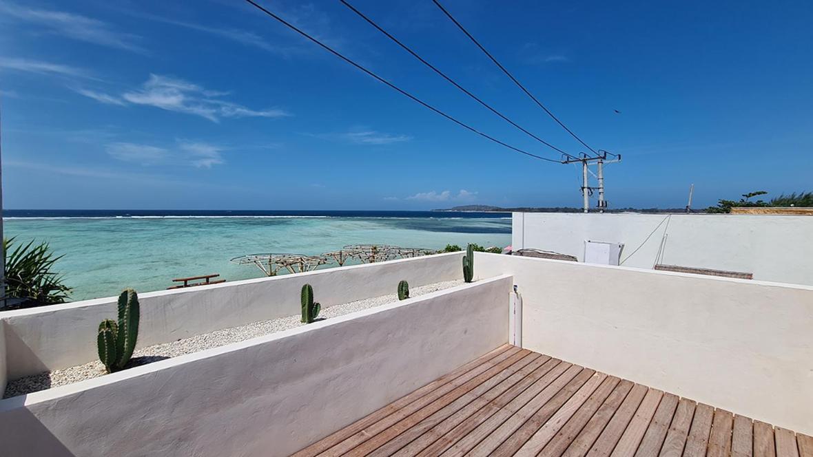 Shore Thing Gili Air Beachfront Apartment Zewnętrze zdjęcie