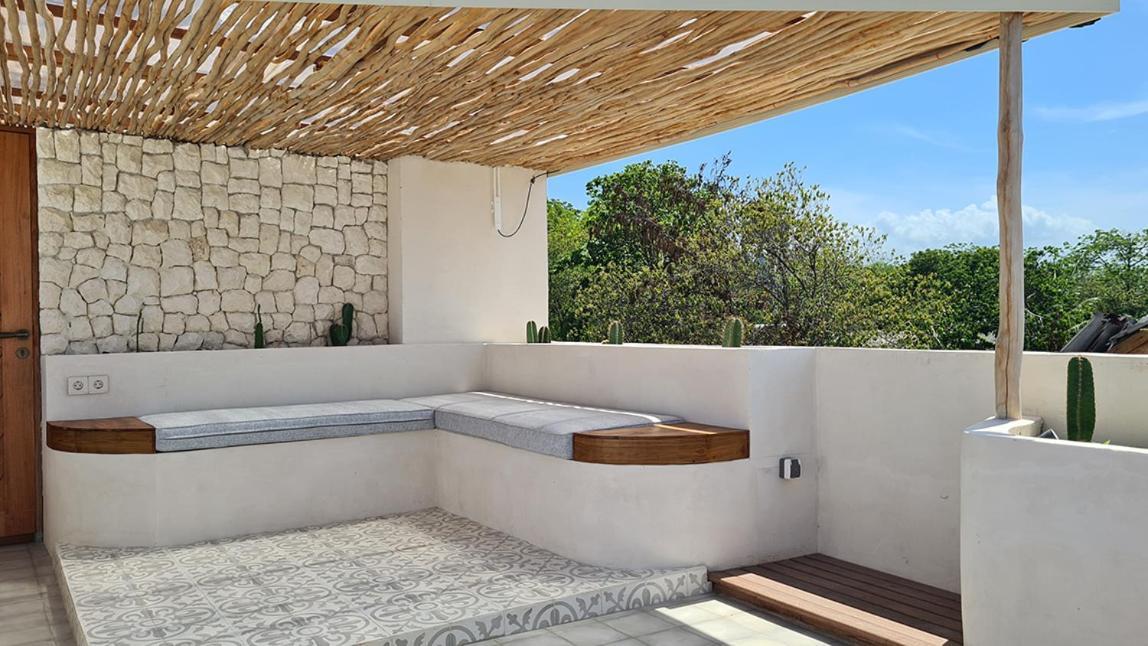 Shore Thing Gili Air Beachfront Apartment Zewnętrze zdjęcie